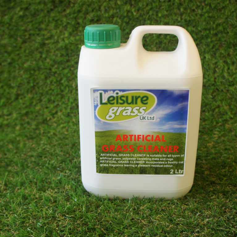 Artificial Grass Cleaner 2 ltr